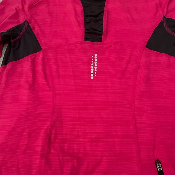 Roadrunner Women’s pink pull over half zip lightweight sweatshirt size small - Picture 7 of 8